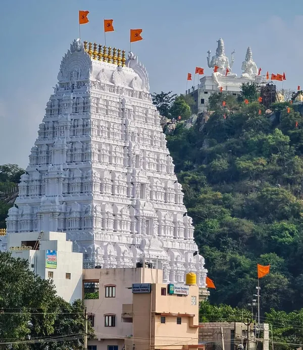 Sri Srikalahasteeswara Swamy Temple — Vayu Linga, Srikalahasti